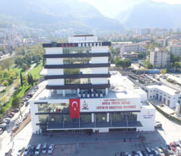 Hastane Var, Otopark Yok!