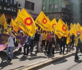 Okullar Siyasi Vitrin Değil Cumhuriyetin Kaleleridir!