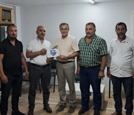 “Ne siyasetin gölgesinde yürüdük ne de menfaat peşinde olduk.”