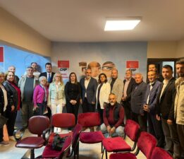 CHP PM Üyesi Canan Taşer’den CHP İnegöl İlçe Başkanlığı’na Ziyaret