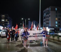 Nilüfer’de Cumhuriyet Coşkusu: Mavi İnci’den Kortej Yürüyüşüne Büyük Katılım