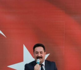 Bursa Vanlılar Derneği’nde Kurumsal Hafıza ve Hizmet Vurgusu: Asker Karataş’tan Veda Mesajı