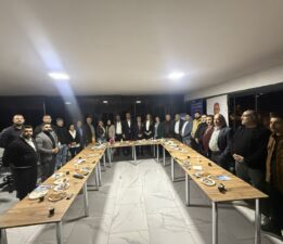 DSP Bursa Teşkilatında Yeni Dönem: İl Başkanı Mehmet Seskır, İlk Toplantısını Yeni Adreste Gerçekleştirdi