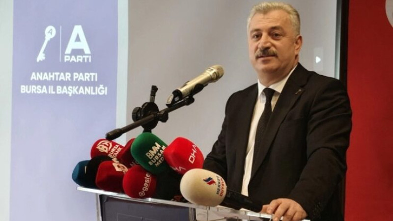 “Papa Geliyor Diye mi 1 Yıllık Emeği 1 Günde Çöpe Attınız?”