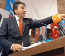 “Bursa’nın Sessizliği Bitiyor: DSP’de Bayrak Mehmet Seskır’a Teslim Edildi!”