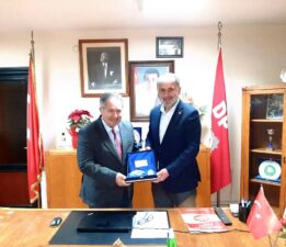 “Bu Ülke Birilerinin Oyuncağı Değil!”