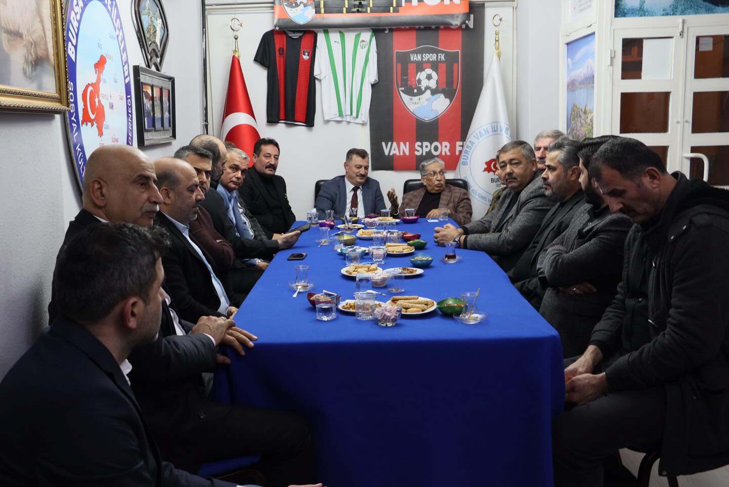 Anahtar Parti’den Bursa Van Derneği’ne Ziyaret