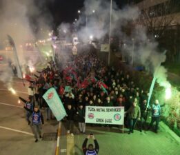 Oyak Renault İşçisinden Sabaha Karşı Eylem