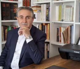 Gazeteci-Yazar Atilla Güney’den Minik Okurlara Büyük Sürpriz