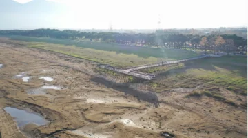 İznik Gölü’nde Hukuksuzluk İddiası: Tel Örgülü Konteynerler Serbest mi?