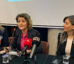 Bursa’da Kadının Seçme ve Seçilme Hakkı Gündemli Özel Etkinlik: “İnsan Kadın”