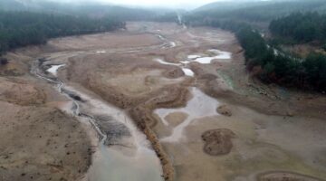 “Devlet Sessiz, Toprak Kuruyor, Gelecek Tehlikede!”