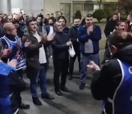 Bosch Fabrikası’nda Işıklı İsyan: İşçiler Taleplerini Yükseltti