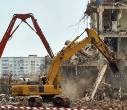 “Yıkım Çözüm Değil, Vatandaşı Sokağa Atmak Devlet Aklı Olamaz”