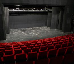 “Kaynanam Kazan” Sahneye Çıkıyor