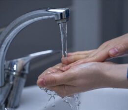 Emekli TSK Personeli Sadettin Uzluk’tan Bursa’daki Su Faturalarına Sert Tepki: “Gülümseyin, Bursa’dasınız!”