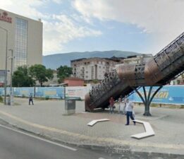 “Elmasbahçeler Kültür Merkezi’nin Yerine Rant mı, Otopark mı?”