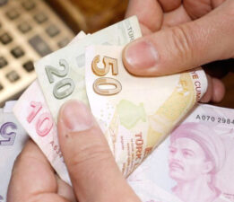 “Söz Verildi, Artış Yapıldı… Ama Emekliye Yok!”