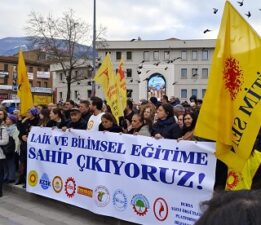 Bursa’da Laiklik Çıkışı: “Okulları Siyasal-İdeolojik Alan Haline Getirmeyin”