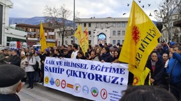 Bursa’da Laiklik Çıkışı: “Okulları Siyasal-İdeolojik Alan Haline Getirmeyin”