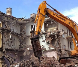 “Vatandaşı Önce Belgeyle Rahatlattılar, Şimdi Yıkımla Tehdit Ediyorlar!”