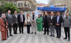 Anahtar Parti Bursa’da 200 bin ata tohumunu 2 saatte dağıttı