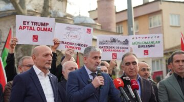 Şehreküstü Meydanı’nda Sert Mesajlar: “Zalimlere Lanet, Mazlumlara Destek”