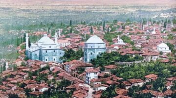 “Sinemanın kurtuluşu amatörden geçer”