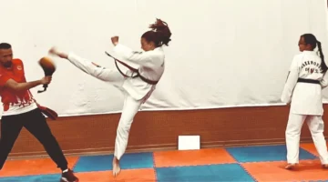 Simav Güney’de Spor Hamlesi: Tekvando Kurslarıyla Yeni Nesil Yetişiyor