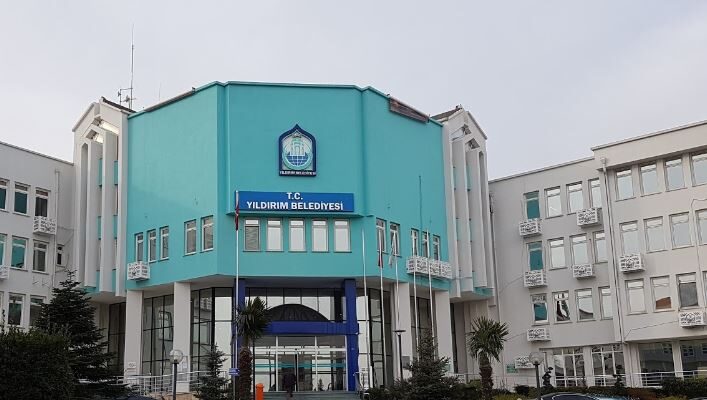 Yıldırım’da “Temizlik” Çalışması Tartışma Yarattı: Budama Yerine Kirlilik!