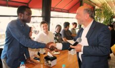 Bursalı Marketçilerden Üniversitelilere Destek