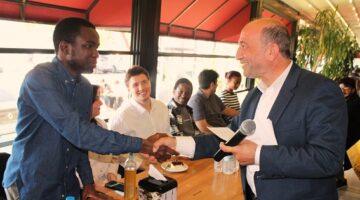 Bursalı Marketçilerden Üniversitelilere Destek