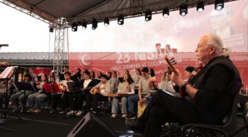 Cahit Berkay Osmangazi Meydanını Titretti