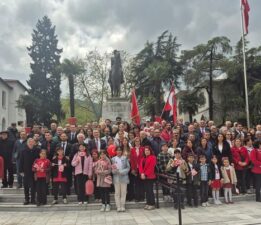 “Egemenlik Halkındır, En Büyük Sorumluluk Çocukları Yaşatmaktır”