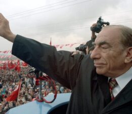 Başbuğ Türkeş’i Bursa’da Yaşatacaklar!