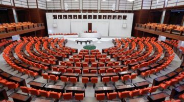 Teşkilat mı, Vekil mi? — Siyasetin Görünmeyen Omurgası