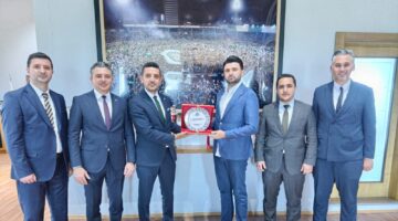Vergi Müfettişleri Derneği Bursa Şubesi’nden Şampiyon Bursaspor’a Anlamlı Tebrik Ziyareti