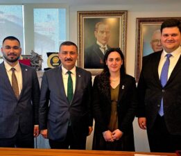 İYİ Parti Bursa Gençlik Kolları Üyelerinden Ankara Çıkartması!
