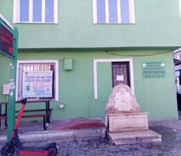 “Mahallemiz Hizmet Bekliyor”