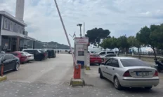 Gemlik Sahil Parkı Otoparkındaki Kaos İsyanı: “Bir Otoparka Görevli Koyamayanlar Gemlik’i Nasıl Yönetecek?”