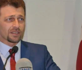 Halil Büyükışıklar’dan Siyasete Eleştirel Bakış: “Dik Duruşumdan Vazgeçmedim”