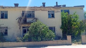 “Kamu Binaları Çürümeye Terk Edilmemeli”