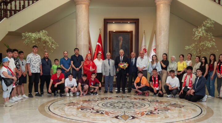 Artvin Rüzgarını Bursa’da Estirdiler!