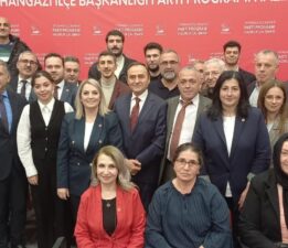 Acı haber demokrasi nöbetinde geldi