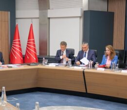 CHP’de Orhan Sarıbal Krizi: “Mutlak Butlan” Kararı ve Parti İçi Tepkiler