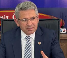 Kur’an öğrenmek için camilere koşan…