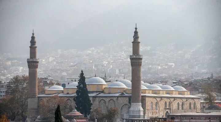 Ulu Cami Çevresindeki Hizmet Eksikliği CİMER’e Taşındı