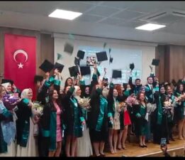 BTÜ’de Mezuniyet Coşkusu: Genç Beyinler Geleceğe Uğurlandı