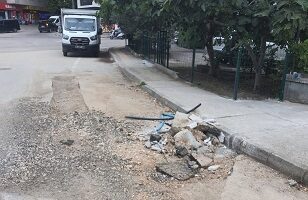 “Orhangazi’nin Sorunları Kahve ve Kolonya Dağıtarak Çözülemez”
