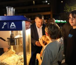Anahtar Parti Nilüfer Teşkilatı 23 Nisan Parkı’nda Vatandaşlarla Buluştu